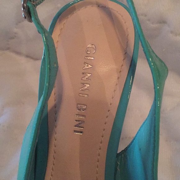 Gianni Bini slingback pumps. - Picture 3 of 3